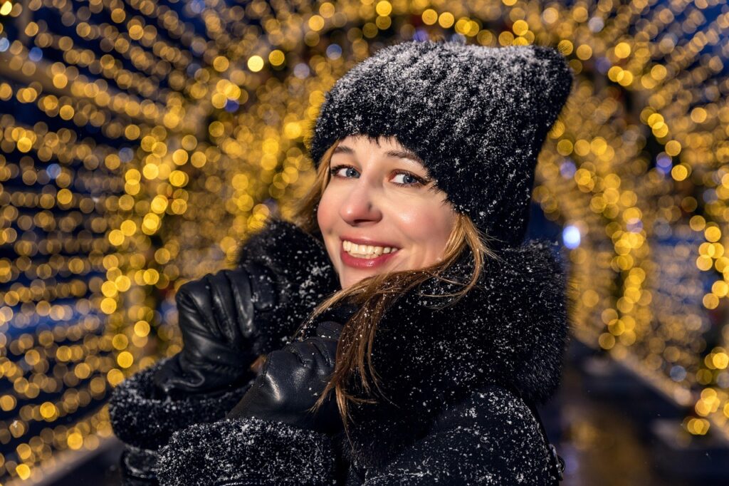 Comment porter une robe longue en hiver sans avoir froid ?